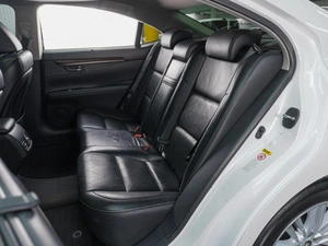 Седан Lexus ES 2014 года, 2379000 рублей, Сургут