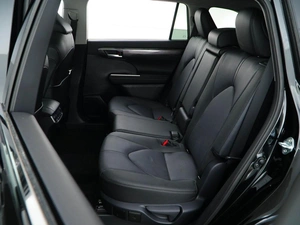 Внедорожник Toyota Highlander 2026 года, 5398999 рублей, Москва