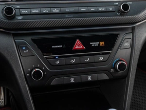 Седан Hyundai Avante 2018 года, 1600000 рублей, Краснодар