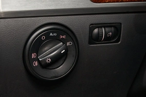 Внедорожник Volkswagen Touareg 2008 года, 1288000 рублей, Красноярск