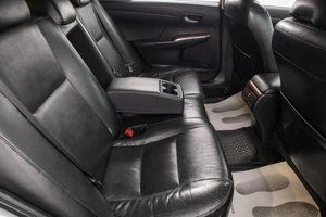 Седан Toyota Camry 2013 года, 1639000 рублей, Барнаул