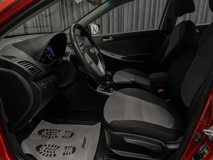 Седан Hyundai Solaris 2012 года, 780000 рублей, Красноярск