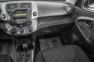 Внедорожник Toyota RAV4 2009 года, 1339000 рублей, Барнаул