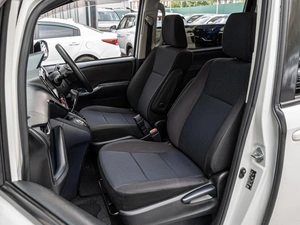 Минивэн Toyota Noah 2015 года, 1760000 рублей, Краснодар