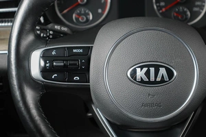 Седан Kia K5 2020 года, 2499000 рублей, Тюмень