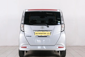 Хетчбэк Toyota Tank 2017 года, 899000 рублей, Красноярск