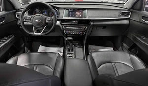 Седан Kia K5 2018 года, 1750000 рублей, Красноярск