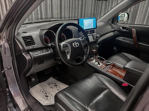 Внедорожник Toyota Highlander 2011 года, 2149000 рублей, Красноярск