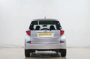 Хетчбэк Toyota Ractis 2012 года, 849000 рублей, Новокузнецк