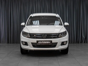 Внедорожник Volkswagen Tiguan 2012 года, 1677000 рублей, Тюмень