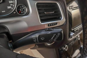 Внедорожник Volkswagen Touareg 2011 года, 1459000 рублей, Челябинск