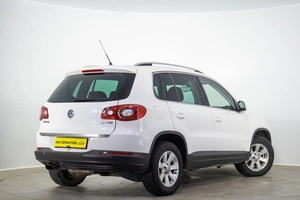 Внедорожник Volkswagen Tiguan 2010 года, 1179000 рублей, Оренбург