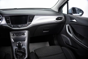 Универсал Opel Astra 2017 года, 1199000 рублей, Пермь