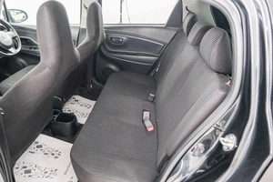 Хетчбэк Toyota Vitz 2019 года, 899000 рублей, Красноярск