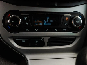 Седан Ford Focus 2012 года, 840000 рублей, Самара