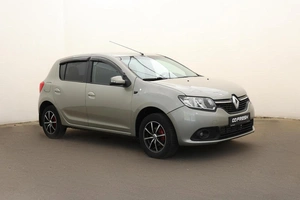 Хетчбэк Renault Sandero 2014 года, 777000 рублей, Орёл