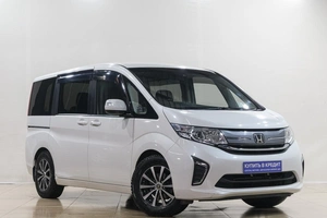 Минивэн Honda Stepwgn 2019 года, 2019000 рублей, Новокузнецк