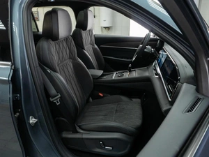 Внедорожник Geely Monjaro 2025 года, 4399000 рублей, Тюмень