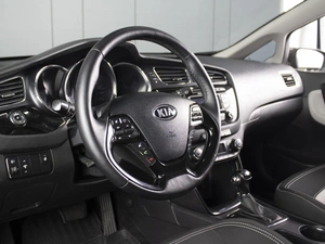 Универсал Kia Ceed 2012 года, 1040000 рублей, Омск
