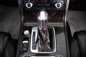 Внедорожник Volkswagen Touareg 2015 года, 3200000 рублей, Пермь