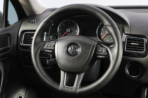 Внедорожник Volkswagen Touareg 2010 года, 2099000 рублей, Новосибирск