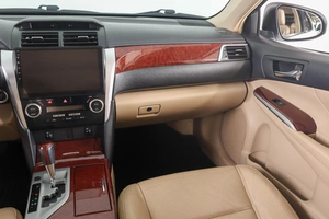 Седан Toyota Camry 2012 года, 1999000 рублей, Пермь