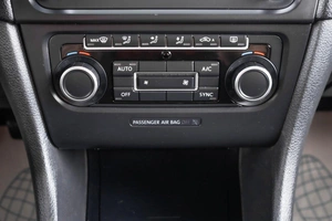 Хетчбэк Volkswagen Golf 2012 года, 579000 рублей, Пермь