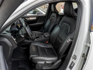 Внедорожник Volvo XC40 2019 года, 2499000 рублей, Саратов