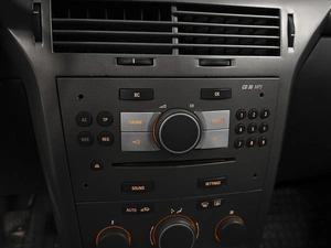 Хетчбэк Opel Astra 2006 года, 385000 рублей, Ставрополь