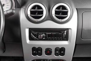 Седан Renault Logan 2010 года, 599000 рублей, Тюмень