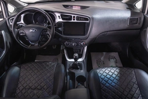 Хетчбэк Kia Ceed 2012 года, 819000 рублей, Томск