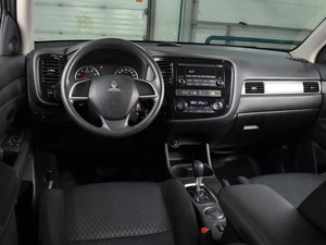 Внедорожник Mitsubishi Outlander 2015 года, 1679000 рублей, Воронеж