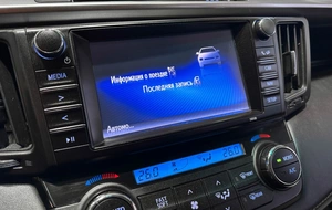 Внедорожник Toyota RAV4 2016 года, 2457000 рублей, Красноярск