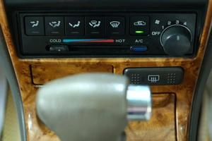 Седан Nissan Bluebird Sylphy 2002 года, 379000 рублей, Омск