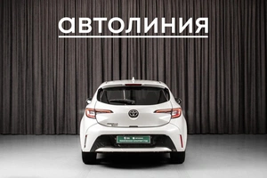 Хетчбэк Toyota Corolla 2018 года, 1399000 рублей, Красноярск
