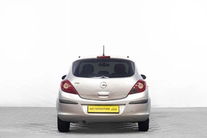 Хетчбэк Opel Corsa 2006 года, 299000 рублей, Барнаул