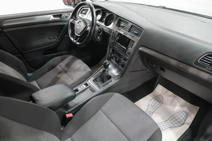 Хетчбэк Volkswagen Golf 2013 года, 889000 рублей, Новокузнецк