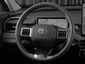 Внедорожник Toyota RAV4 2026 года, 4315000 рублей, Тюмень