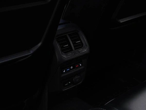Внедорожник Volkswagen Tiguan 2018 года, 2838444 рублей, Москва