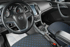 Седан Opel Astra 2012 года, 739000 рублей, Тюмень