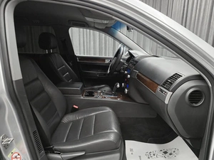 Внедорожник Volkswagen Touareg 2008 года, 1090000 рублей, Красноярск