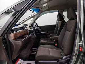 Минивэн Honda Freed+ 2021 года, 1840000 рублей, Красноярск