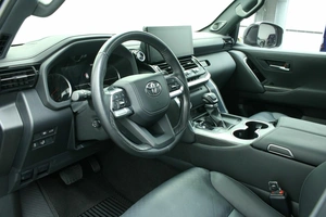 Внедорожник Toyota Land Cruiser 2021 года, 11490000 рублей, Красноярск