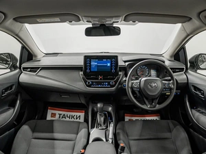 Универсал Toyota Corolla 2019 года, 1749000 рублей, Красноярск