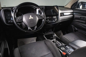 Внедорожник Mitsubishi Outlander 2018 года, 1859000 рублей, Сургут