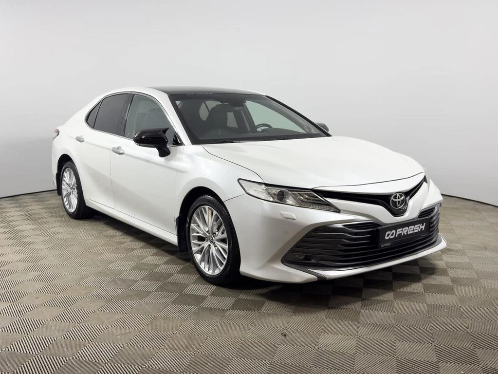 Седан Toyota Camry 2019 года, 2763100 рублей, Казань
