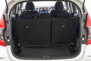 Хетчбэк Nissan Note 2015 года, 899000 рублей, Барнаул