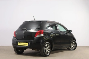 Хетчбэк Toyota Vitz 2008 года, 699000 рублей, Новосибирск