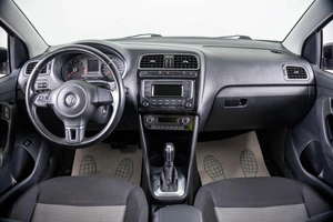 Седан Volkswagen Polo 2014 года, 1049000 рублей, Пермь