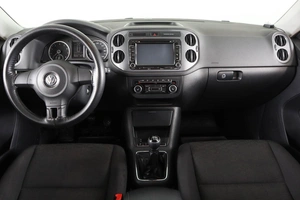 Внедорожник Volkswagen Tiguan 2012 года, 949000 рублей, Пермь